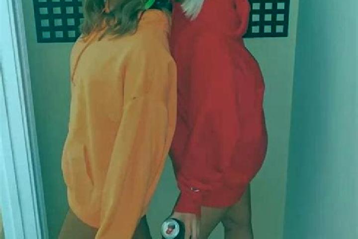 Zoe, 25, a red green-eyed caribbean companion based in Africa 70. Offering A-Level, Party Girl, Duos. Available for incall and outcall, day and evening dates.