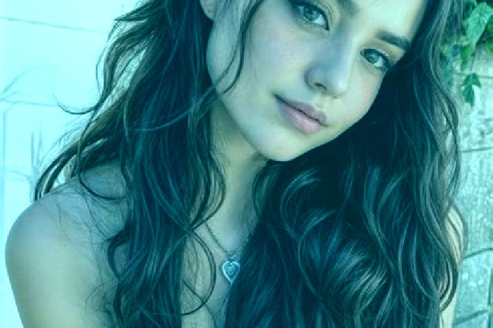 Zoe, 25, a red hazel-eyed caucasian companion based in Koch Bihar. Offering Deep French Kissing, CIM, Domination, Striptease, Travel Companion. Available for...
