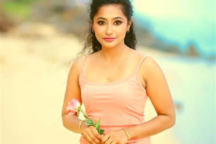Zoe, 25 — Escort in Matara, Sri Lanka
