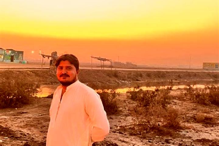 Zoe, 25 — Escort in Qubo Saeed Khan, Pakistan