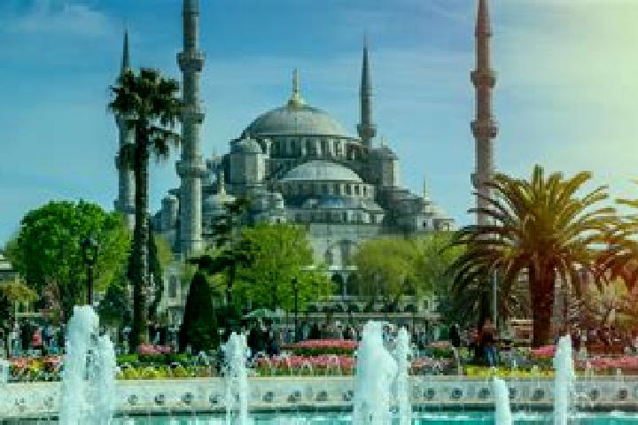 Zoe, 25 — Escort in Sultan, Turkey
