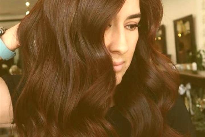 Zoe, 26, a auburn dark-eyed caucasian companion based in Pomezi. Offering A-Level, OWO, Couples. Available for incall and outcall, overnight bookings available.