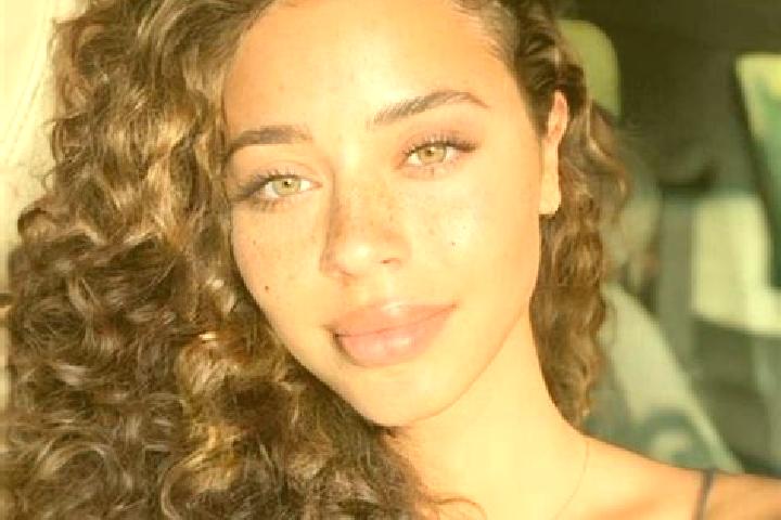 Zoe, 26, a black hazel-eyed latina companion based in Verkhnia. Offering BDSM, Overnight, Erotic Massage, OWO. Available for incall and outcall, day and even...
