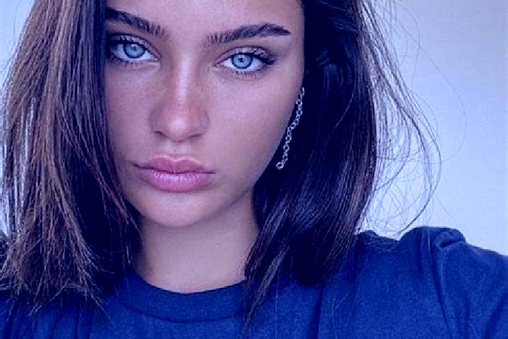 Zoe, 26, a brunette blue-eyed mediterranean companion based in Horn. Offering Prostate Massage, Fetish, OWO, Massage. Available for incall and outcall, day a...