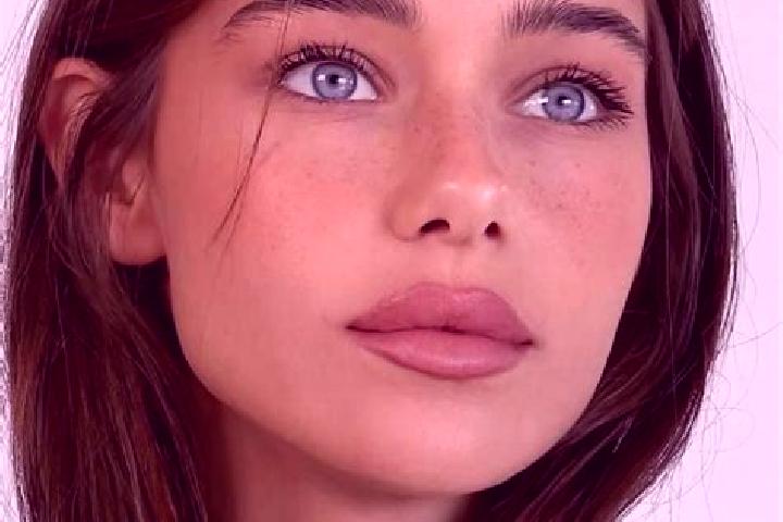 Zoe, 26, a brunette brown-eyed caucasian companion based in Zellik. Offering Travel Companion, BDSM, 69, GFE. Available for incall and outcall, day and eveni...