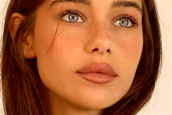Zoe, 26, a brunette brown-eyed european companion based in Yeysk. Offering Girlfriend Experience, Prostate Massage, Couples, Party Girl. Available for incall...