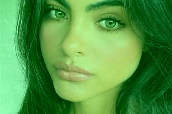 Zoe, 26, a chestnut dark-eyed indian companion based in Vidrodzhennia. Offering Girlfriend Experience, OWO, Fetish, Couples, BDSM. Available for incall and o...