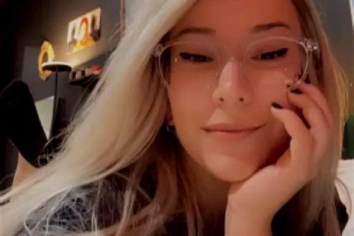 Zoe, 26, a platinum blonde blue-eyed mediterranean companion based in Orunia-Sw. Wojciech-Lipce. Offering 69, Massage, CIM, Tantra. Available for incall and ...