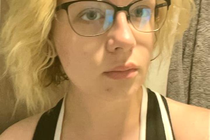 Zoe, 26 — Escort in Allenton, United States