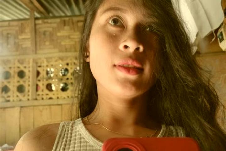Zoe, 26 — Escort in Lagonglong, Philippines
