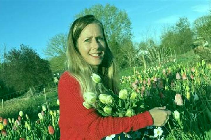 Zoe, 26 — Escort in Neuville-sur-Sarthe, France