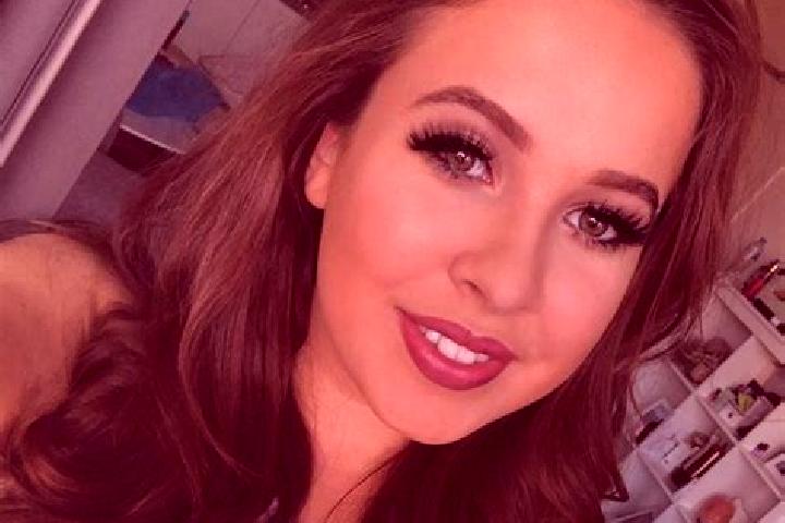 Zoe, 27, a auburn amber-eyed caribbean companion based in San Dionisio Ocotepec. Offering Fetish, Travel Companion, Tantra. Available for incall and outcall,...