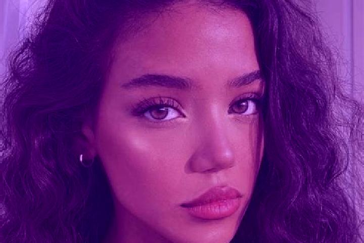 Zoe, 27, a black brown-eyed mediterranean companion based in Filadelfia. Offering Party Girl, A-Level, Domination. Available for incall and outcall, overnigh...