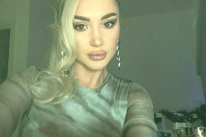 Zoe, 27, a blonde dark-eyed latina companion based in Kilavuz. Offering OWO, Overnight, Erotic Massage, A-Level, Travel Companion. Available for incall and o...