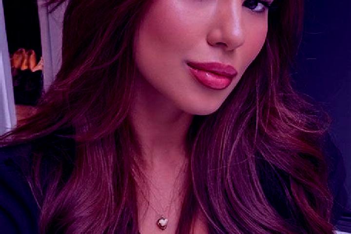Zoe, 27, a chestnut brown-eyed latina companion based in Kovin. Offering Duos, Roleplay, Massage, CIM. Available for incall and outcall, overnight bookings a...