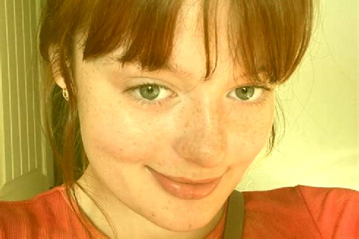 Zoe, 27, a red dark-eyed caribbean companion based in Reichelsheim. Offering 69, Dinner Date, Travel Companion, Striptease, BDSM. Available for incall and ou...