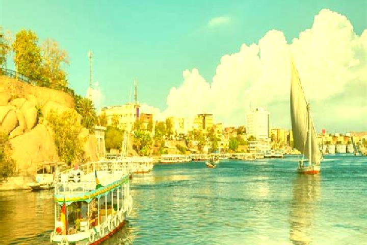 Zoe, 27 — Escort in An Nubariyah, Egypt