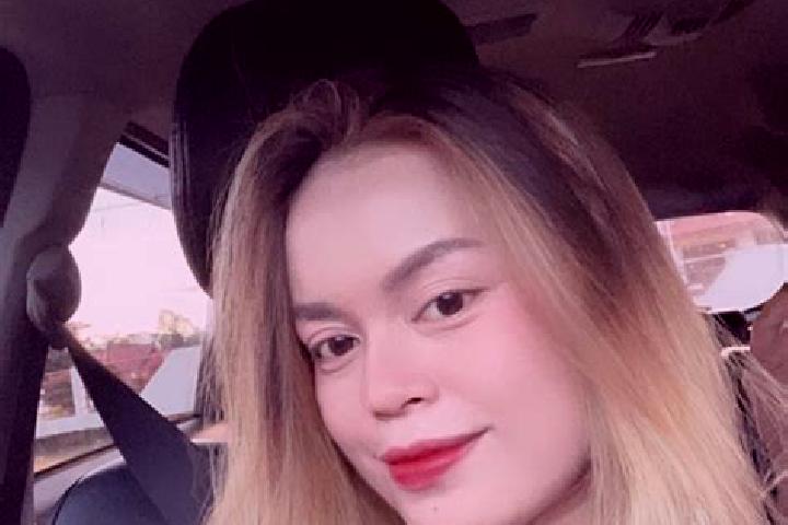 Zoe, 27 — Escort in Bawi Kulon, Indonesia