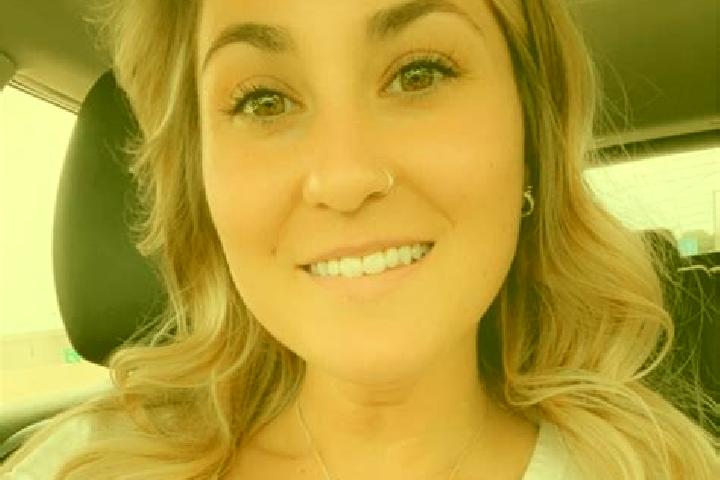 Zoe, 27 — Escort in Clearview, United States