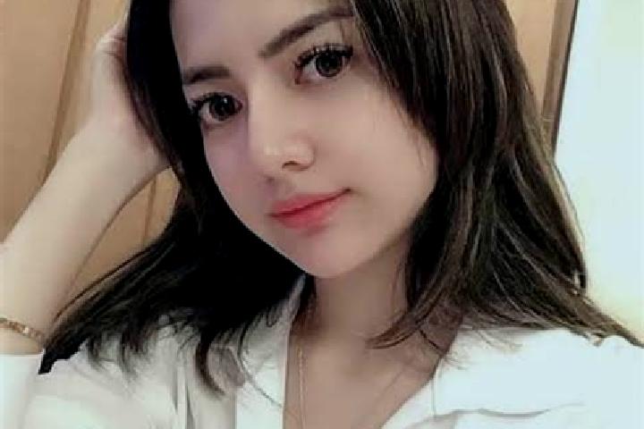 Zoe, 27 — Escort in Ngembel, Indonesia