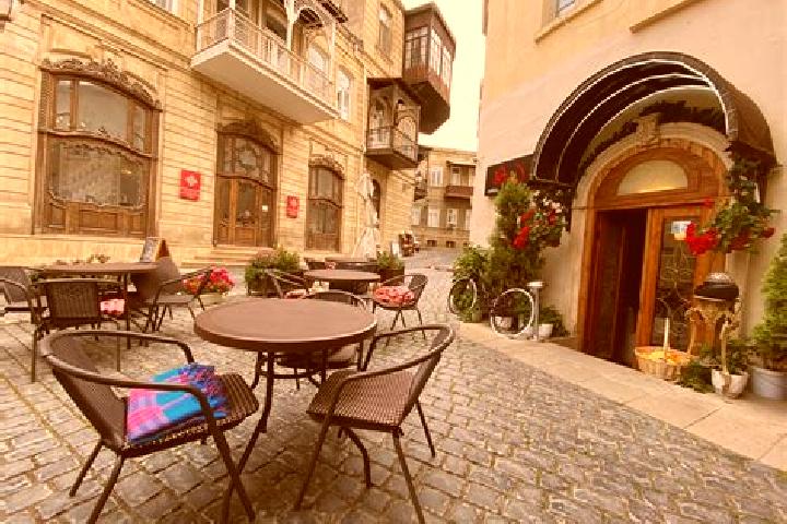 Zoe, 27 — Escort in Qala, Azerbaijan