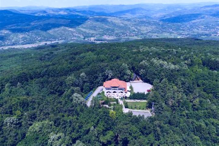 Zoe, 27 — Escort in Talisoara, Romania