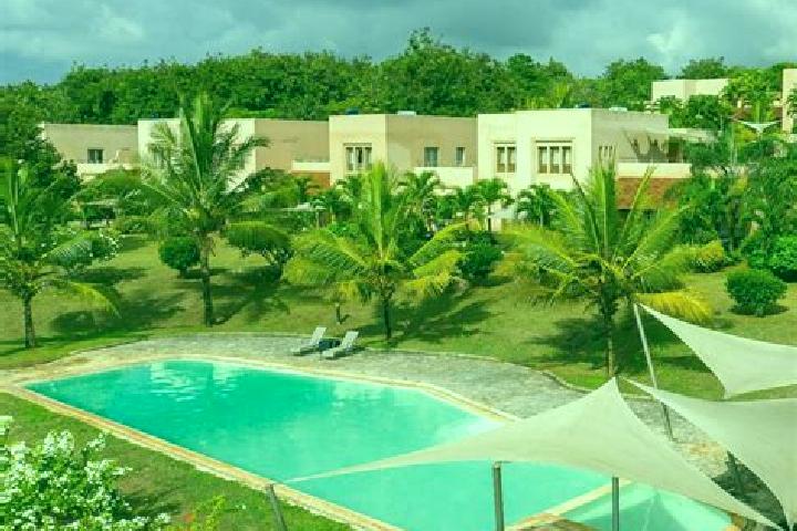 Zoe, 27 — Escort in Vipingo, Kenya