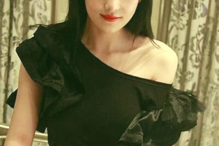 Zoe, 28, a black dark-eyed asian companion based in Thi Tran Ta Lung. Offering 69, Dinner Date, Party Girl, Domination. Available for incall and outcall, ove...