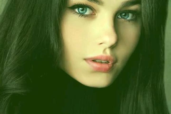 Zoe, 28, a black dark-eyed caucasian companion based in Simpelveld. Offering Tantra, Prostate Massage, Striptease. Available for incall and outcall, overnigh...