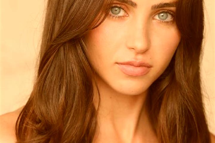 Zoe, 28, a blonde brown-eyed caucasian companion based in Tsubata. Offering OWO, BDSM, Duos. Available for incall and outcall, day and evening dates.