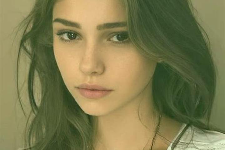 Zoe, 28, a chestnut grey-eyed slavic companion based in Gioiosa Marea. Offering Massage, Domination, Tantra, OWO. Available for incall and outcall, overnight...
