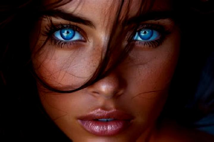 Zoe, 28, a red blue-eyed latina companion based in Kuzemyn. Offering CIM, Roleplay, Erotic Massage, BDSM. Available for incall and outcall, day and evening d...