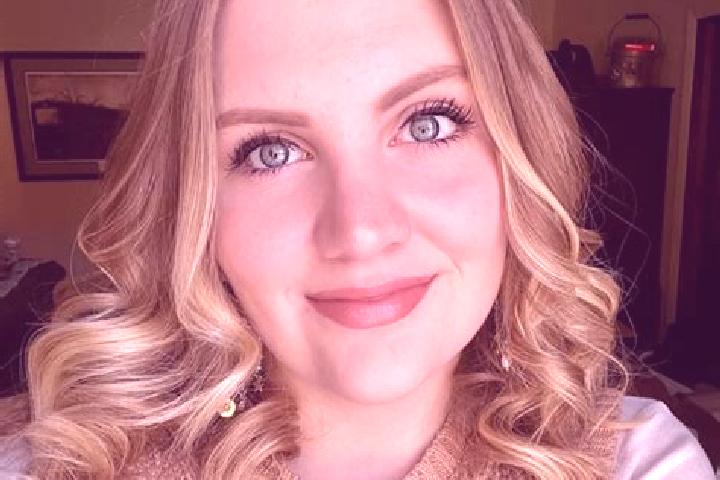 Zoe, 28 — Escort in Alderson, United States