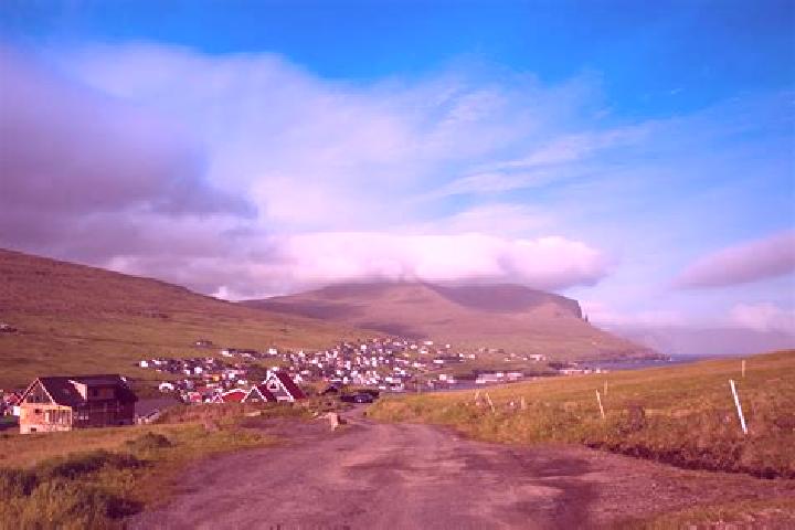 Zoe, 28 — Escort in Midvagur, Faroe Islands