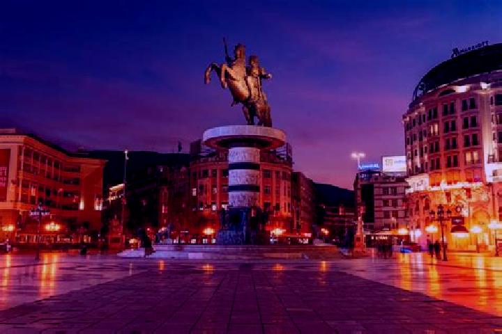 Zoe, 28 — Escort in Pirava, North Macedonia