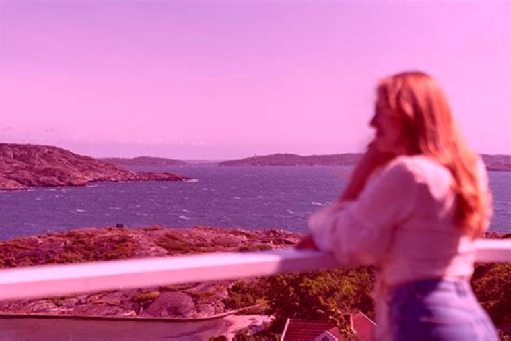 Zoe, 28 — Escort in Roennaeng, Sweden