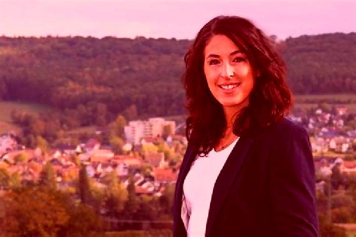 Zoe, 28 — Escort in Ruemmingen, Germany