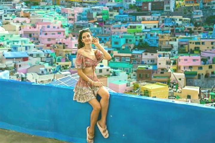 Zoe, 28 — Escort in Samch on, North Korea