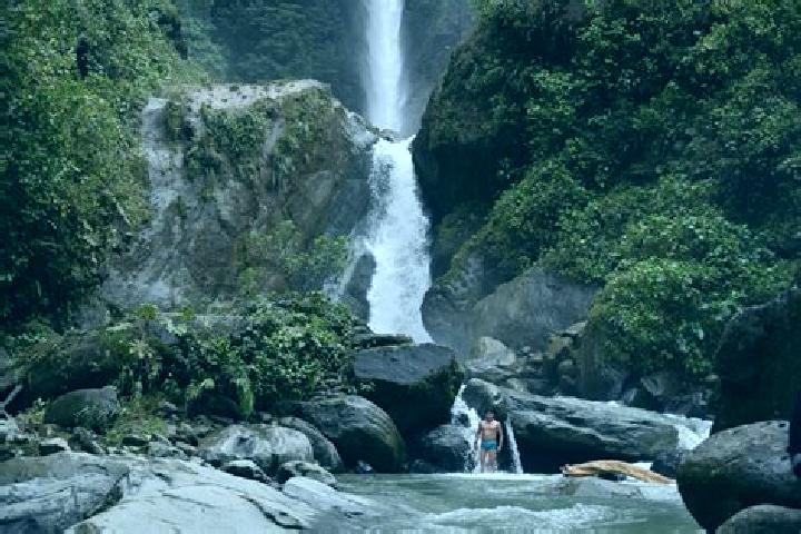 Zoe, 28 — Escort in San Luis, Ecuador