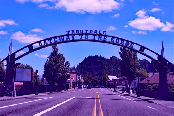 Zoe, 28 — Escort in Troutdale, United States