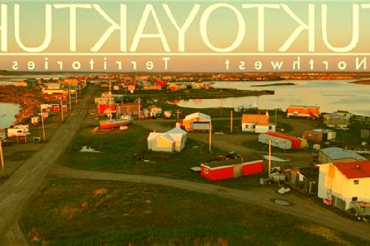 Zoe, 28 — Escort in Tuktoyaktuk, Canada