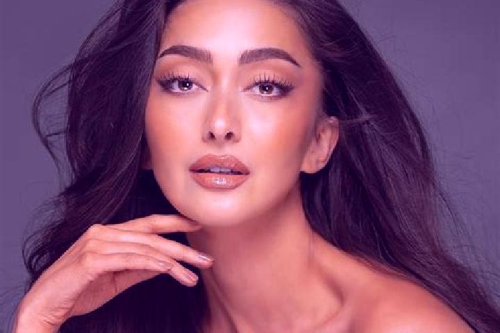 Zoe, 28 — Escort in Victoria, Philippines