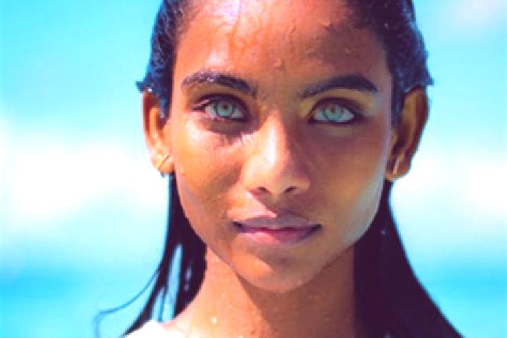Zoe, 29, a black blue-eyed indian companion based in Aze. Offering A-Level, Deep French Kissing, 69. Available for incall and outcall, day and evening dates.