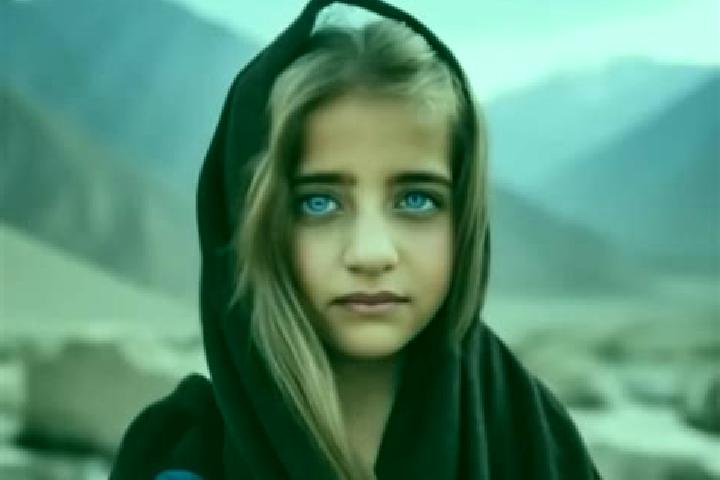 Zoe, 29, a blonde brown-eyed middle eastern companion based in Bach Mai. Offering 69, Tantra, Girlfriend Experience. Available for incall and outcall, overni...