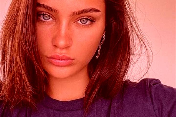 Zoe, 29, a brunette dark-eyed caribbean companion based in Oktyabr . Offering A-Level, Erotic Massage, Prostate Massage. Available for incall and outcall, ov...