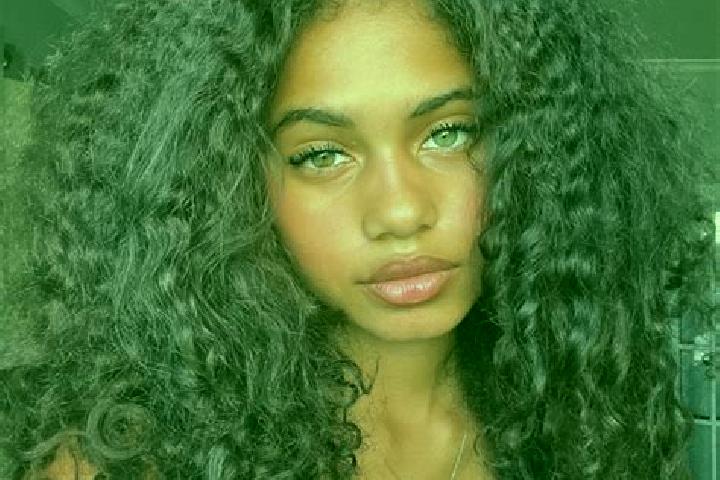 Zoe, 29, a chestnut blue-eyed ebony companion based in Gros Islet. Offering Couples, OWO, Deep French Kissing, Massage. Available for incall and outcall, ove...