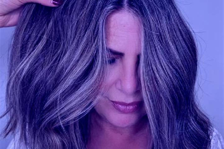 Zoe, 29, a dark blonde grey-eyed caucasian companion based in Ratesti. Offering Party Girl, GFE, Erotic Massage, Striptease. Available for incall and outcall...