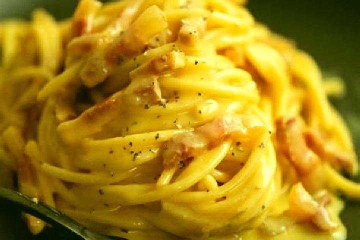 Zoe, 29 — Escort in Carbonara al Ticino, Italy