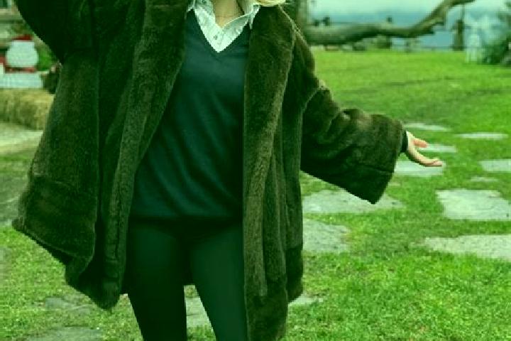 Zoe, 29 — Escort in Cassano Valcuvia, Italy