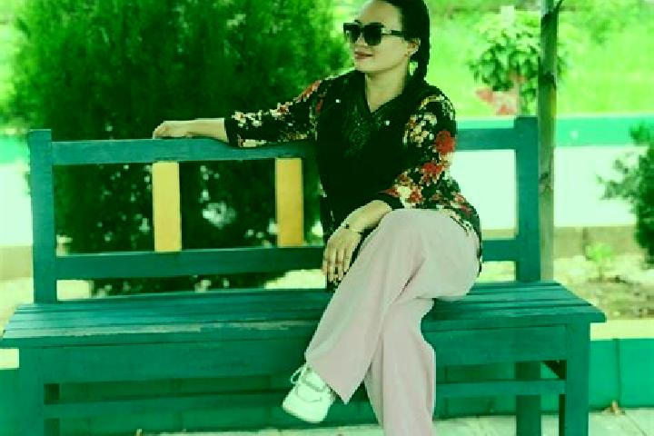 Zoe, 29 — Escort in Chanda, India